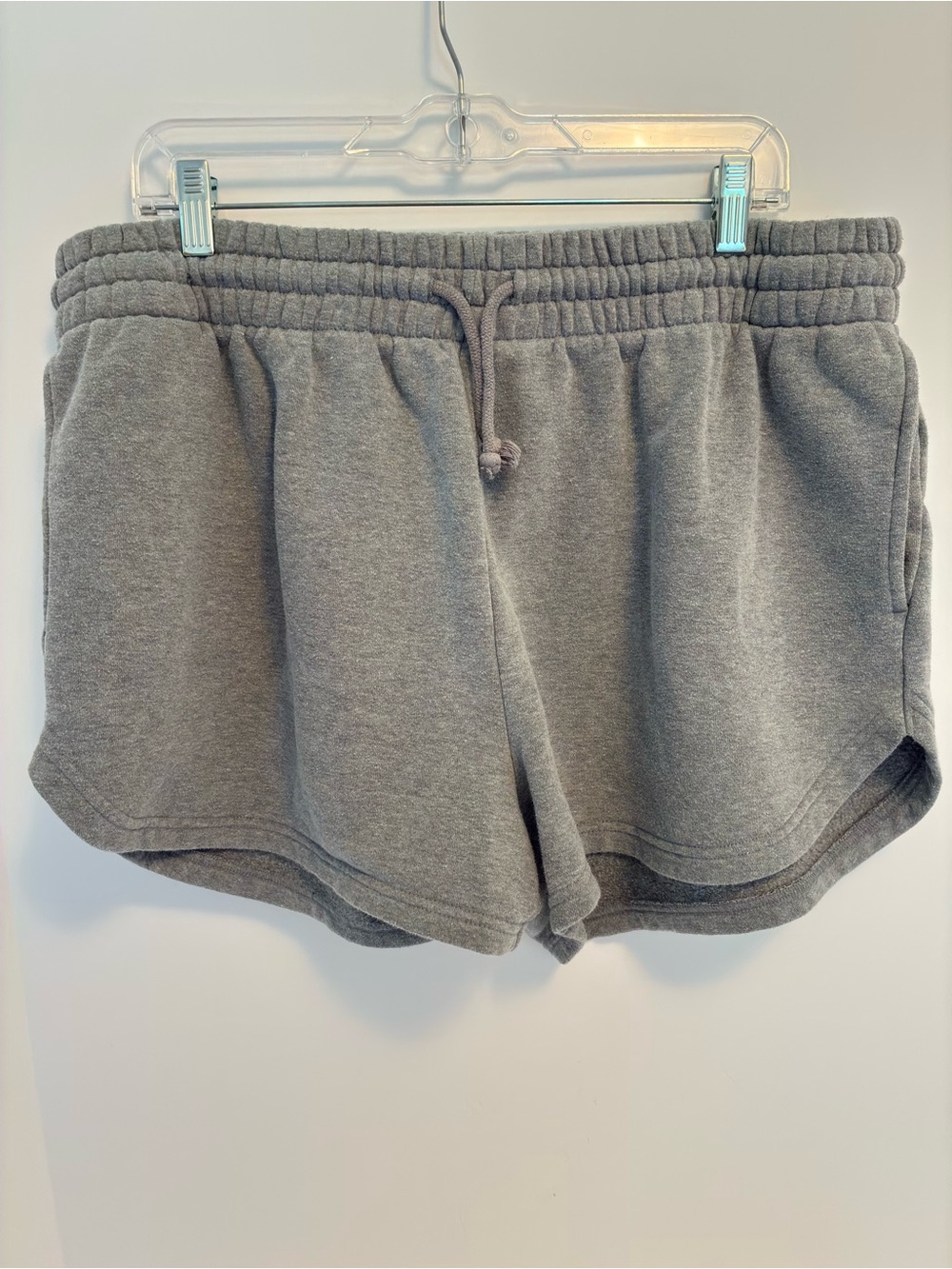 Wild Fable Women's Fleece Pull-On Shorts Gray/ Black Set of 2 Size XL - Picture 2 of 9